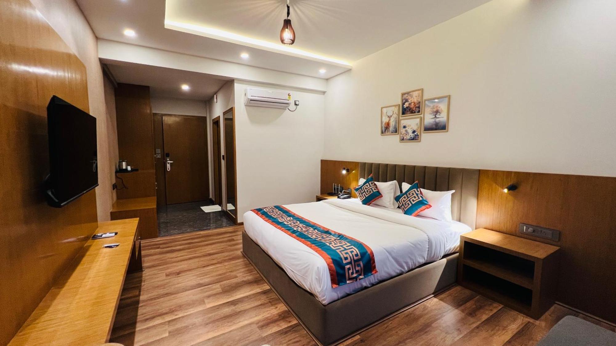 Hotel Aashraya Dod Jala Zewnętrze zdjęcie