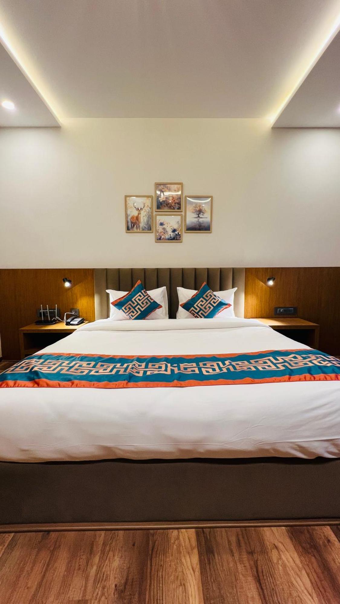 Hotel Aashraya Dod Jala Zewnętrze zdjęcie